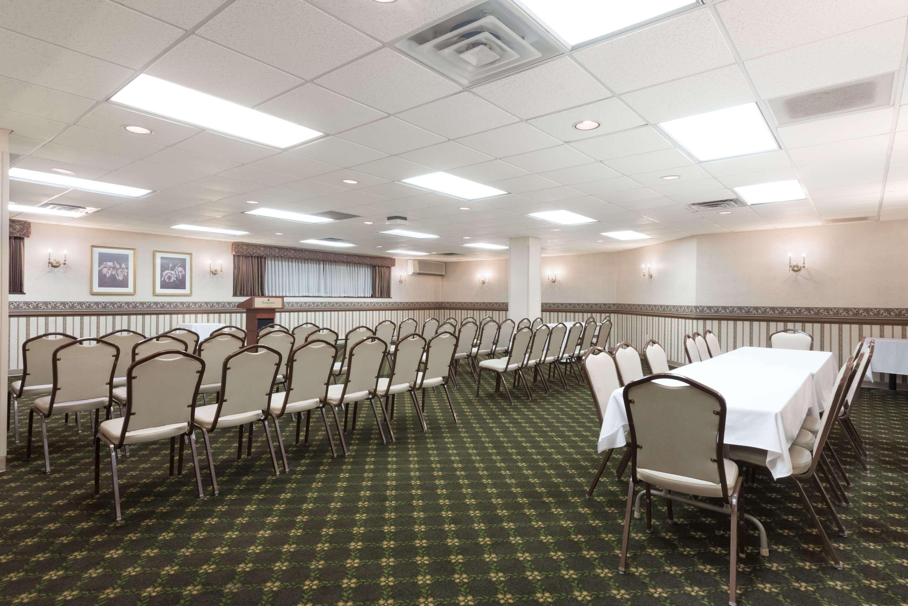מלון Ramada Plaza By Wyndham הגרסטאון מראה חיצוני תמונה