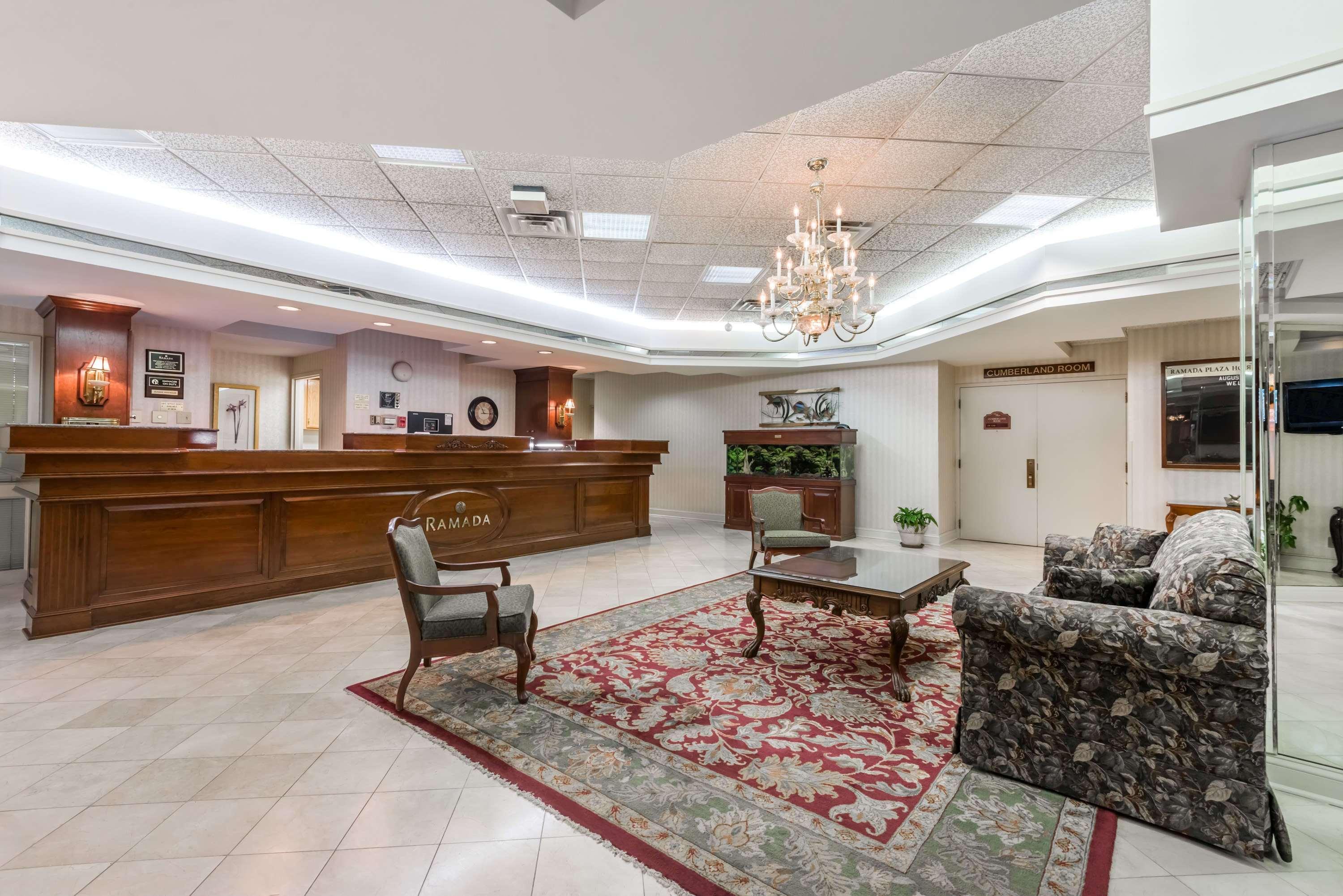 מלון Ramada Plaza By Wyndham הגרסטאון מראה חיצוני תמונה